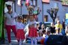 Dziewczynki tańczą